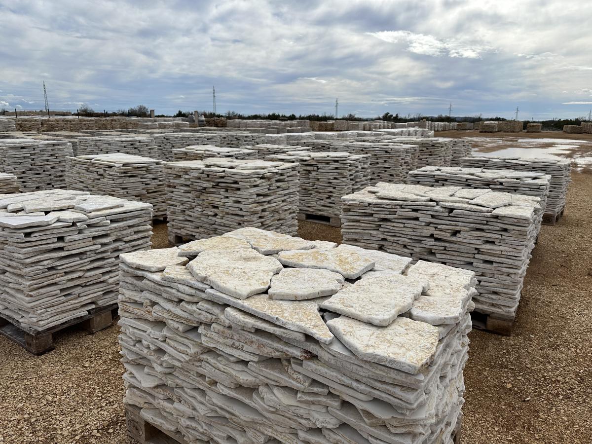 Antico stone