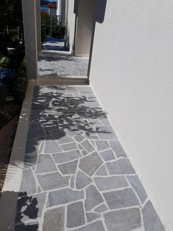Mosaic blue
