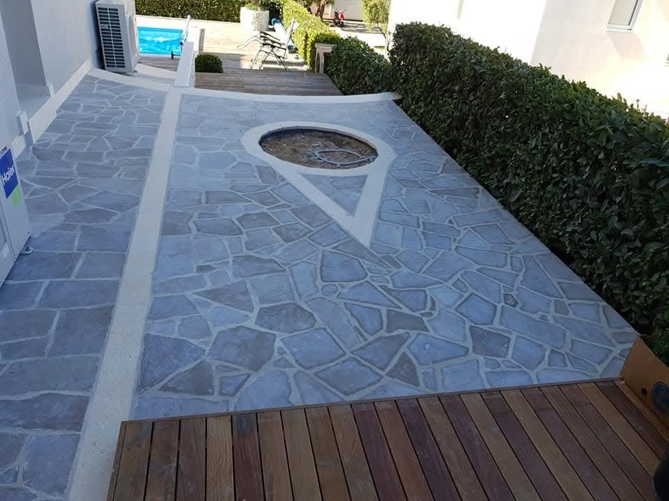 Mosaic blue